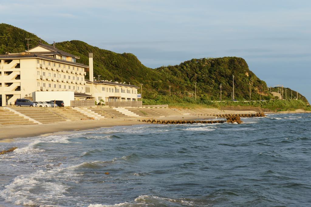 The Beach Kurotake Hotel Csubu Kültér fotó